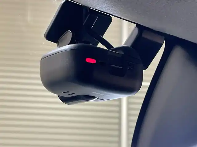 トヨタ ルーミー カスタムG 岩手県 2019(令1)年 3.8万km プラムブラウンパールクリスタルシャイン ワンオーナー/４WD/両側パワースライドドア/クルーズコントロール/スマートアシスト３/衝突回避支援ブレーキ/誤発進抑制機能/車線逸脱警報/ハイビームアシスト/先行車発信お知らせ機能/コーナーセンサー/横滑り防止装置/アイドリングストップ/ロールサンシェード/シートヒーター/ストラーダナビ/フルセグTV/バックカメラ/ドライブレコーダー/ETC/LEDヘッドライト/LEDフォグライト/純正アルミホイール