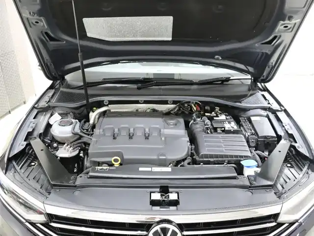 フォルクスワーゲン ＶＷ パサート ヴァリアント TDIエレガンス アドバンス 静岡県 2021(令3)年 3.4万km 黒 黒革シート/HUD/ACC/LKA/衝突軽減ブレーキ/360°カメラ/Apple Carplay/前席パワーシート/前席シートヒーター/電動リアゲート/LEDヘッドライト