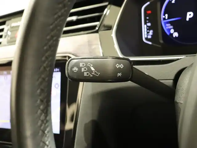 フォルクスワーゲン ＶＷ パサート ヴァリアント TDIエレガンス アドバンス 静岡県 2021(令3)年 3.4万km 黒 黒革シート/HUD/ACC/LKA/衝突軽減ブレーキ/360°カメラ/Apple Carplay/前席パワーシート/前席シートヒーター/電動リアゲート/LEDヘッドライト