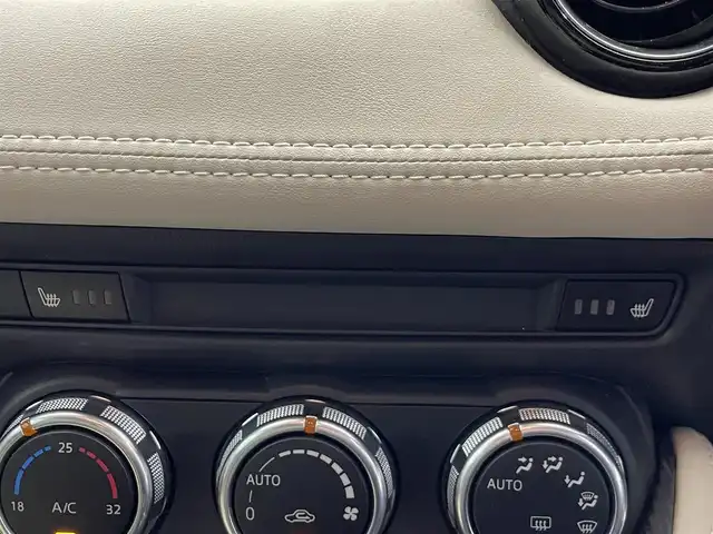 マツダ デミオ 13S ツーリング Lパッケージ 鹿児島県 2016(平28)年 6万km ジェットブラックマイカ 純正ナビ/フルセグTV/BT/CD/DVD/バックカメラ/スマートシティブレーキサポート/ハーフレザーシート/シートヒーター/LEDヘッドライト/ヘッドアップディスプレイ/ドライブレコーダー/ETC/純正アルミホイール/フロアマット/スマートキー