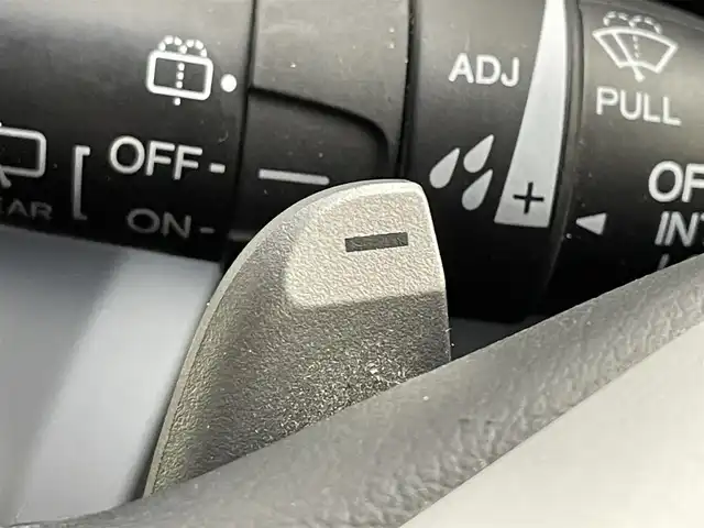 ホンダ ステップワゴン スパーダ Z 道央・札幌 2013(平25)年 6.1万km プレミアムコスミックバイオレットパール ・４WD/・寒冷地仕様/・純正ナビゲーション（VXM-135VFNi）/　ＣＤ/ＤＶＤ/フルセグ/ＳＤ/ＢＴ/・純正ビルトインETC/・バックカメラ/・ヒッチメンバー/・両側パワースライドドア/・横滑り防止装置/・HIDヘッドライト/・オートライト/・パドルシフト/・ミラーヒーター/・ドアバイザー/・ワイパーデアイサー/・スマートキー/・スペアキー1本/・社外フロアマット（前席欠品）/・純正AW16インチ/・保証書あり/・取説あり