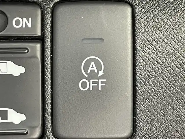 ホンダ ステップワゴン スパーダ Z 道央・札幌 2013(平25)年 6.1万km プレミアムコスミックバイオレットパール ・４WD/・寒冷地仕様/・純正ナビゲーション（VXM-135VFNi）/　ＣＤ/ＤＶＤ/フルセグ/ＳＤ/ＢＴ/・純正ビルトインETC/・バックカメラ/・ヒッチメンバー/・両側パワースライドドア/・横滑り防止装置/・HIDヘッドライト/・オートライト/・パドルシフト/・ミラーヒーター/・ドアバイザー/・ワイパーデアイサー/・スマートキー/・スペアキー1本/・社外フロアマット（前席欠品）/・純正AW16インチ/・保証書あり/・取説あり