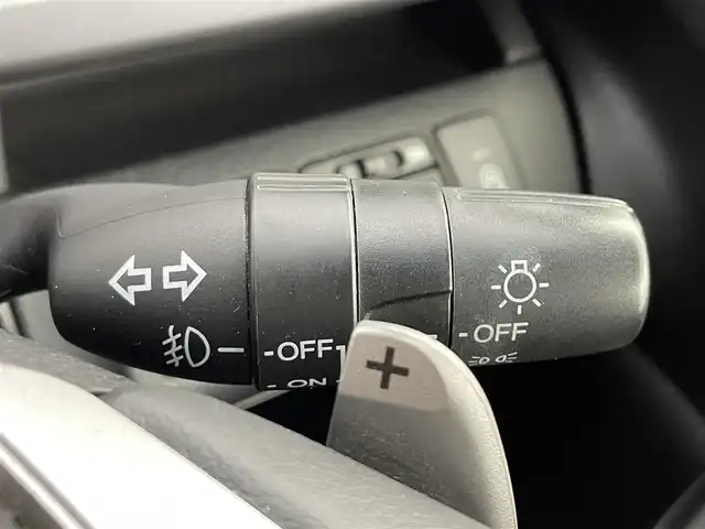 ホンダ ステップワゴン スパーダ Z 道央・札幌 2013(平25)年 6.1万km プレミアムコスミックバイオレットパール ・４WD/・寒冷地仕様/・純正ナビゲーション（VXM-135VFNi）/　ＣＤ/ＤＶＤ/フルセグ/ＳＤ/ＢＴ/・純正ビルトインETC/・バックカメラ/・ヒッチメンバー/・両側パワースライドドア/・横滑り防止装置/・HIDヘッドライト/・オートライト/・パドルシフト/・ミラーヒーター/・ドアバイザー/・ワイパーデアイサー/・スマートキー/・スペアキー1本/・社外フロアマット（前席欠品）/・純正AW16インチ/・保証書あり/・取説あり