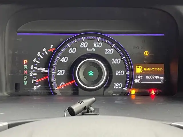 ホンダ ステップワゴン スパーダ Z 道央・札幌 2013(平25)年 6.1万km プレミアムコスミックバイオレットパール ・４WD/・寒冷地仕様/・純正ナビゲーション（VXM-135VFNi）/　ＣＤ/ＤＶＤ/フルセグ/ＳＤ/ＢＴ/・純正ビルトインETC/・バックカメラ/・ヒッチメンバー/・両側パワースライドドア/・横滑り防止装置/・HIDヘッドライト/・オートライト/・パドルシフト/・ミラーヒーター/・ドアバイザー/・ワイパーデアイサー/・スマートキー/・スペアキー1本/・社外フロアマット（前席欠品）/・純正AW16インチ/・保証書あり/・取説あり