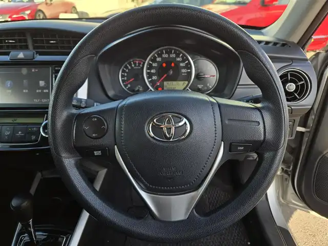 トヨタ カローラ フィールダー 1．5G 鹿児島県 2016(平28)年 4.1万km シルバーM トヨタセーフティセンス　/純正ＳＤナビ（ＮＳＣＰ－Ｗ６４）　/Ｂｌｕｅｔｏｏｔｈオーディオ　/フルセグテレビ　/アイドリングストップ　/プッシュスタート／スマートキー