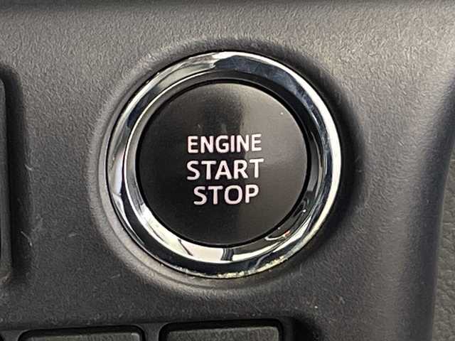 トヨタ ノア X 鹿児島県 2014(平26)年 9.4万km ブラック 純正SDナビ/(BT/CD/DVD/AM/FM/フルセグT)/バックカメラ/純正フリップダウンモニター/片側パワースライドドア/アイドリングストップ/プッシュスタート/HIDヘッドライト/純正フロアマット/3列シート/ウォークスルー/ETC/スペアキー