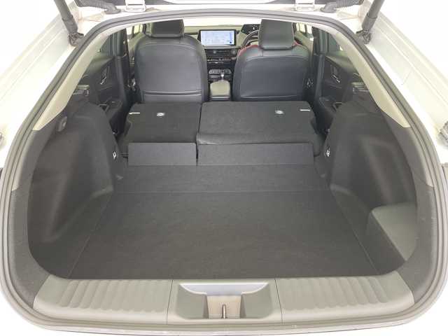 トヨタ プリウス Z 愛知県 2024(令6)年 1.5万km プラチナホワイトパールマイカ 純正12.4型ディズプレイオーディオナビ/全方位カメラ/ガラスルーフ/レーダークルーズコントロール/シートヒーター/エアシート/バッグカメラ/電気リアゲート/パワーシート/コーナーセンサー/純正アルミホイール/ETC2.0/ブラインドスポットモニター/LEDヘッドライト/ステアリングヒーター/インテリジェントミラー/オートマチックハイビーム/衝突軽減システム/フルセグ/ステアリングスイッチ/スマートキー/プッシュスタート