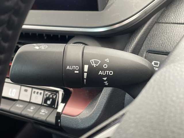 トヨタ プリウス Z 愛知県 2024(令6)年 1.5万km プラチナホワイトパールマイカ 純正12.4型ディズプレイオーディオナビ/全方位カメラ/ガラスルーフ/レーダークルーズコントロール/シートヒーター/エアシート/バッグカメラ/電気リアゲート/パワーシート/コーナーセンサー/純正アルミホイール/ETC2.0/ブラインドスポットモニター/LEDヘッドライト/ステアリングヒーター/インテリジェントミラー/オートマチックハイビーム/衝突軽減システム/フルセグ/ステアリングスイッチ/スマートキー/プッシュスタート