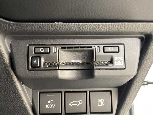 トヨタ プリウス Z 愛知県 2024(令6)年 1.5万km プラチナホワイトパールマイカ 純正12.4型ディズプレイオーディオナビ/全方位カメラ/ガラスルーフ/レーダークルーズコントロール/シートヒーター/エアシート/バッグカメラ/電気リアゲート/パワーシート/コーナーセンサー/純正アルミホイール/ETC2.0/ブラインドスポットモニター/LEDヘッドライト/ステアリングヒーター/インテリジェントミラー/オートマチックハイビーム/衝突軽減システム/フルセグ/ステアリングスイッチ/スマートキー/プッシュスタート