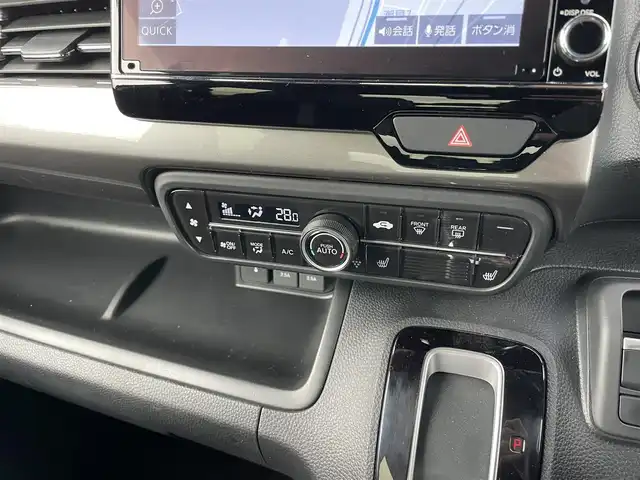 ホンダ Ｎ ＢＯＸ カスタム L ターボ スタイル+ブラック 千葉県 2023(令5)年 2.6万km プラチナホワイトパール ホンダセンシング/・衝突被害軽減ブレーキ/・アダプティブクルーズコントロール/・車線維持システム/・誤発進/誤後進抑制機能/・標識認識機能/純正8インチインターナビ(VXU-227NBi)/・フルセグTV/・CD/DVD/SD/USB/Bluetooth/・AppleCarPlay/バックカメラ/ビルトインETC/ステアリングスイッチ/革巻きステアリング/パドルシフト/純正LEDヘッドライト/オートライト/オートハイビーム/ハーフレザーシート/シートヒーター(D/N席)/電動パーキングブレーキ/オートブレーキホールド/両側パワースライドドア/シートバックテーブル/前席+後席対応カーテンエアバッグ/無限製ドアハンドルガーニッシュ/純正フロアマット/純正15インチアルミホイール