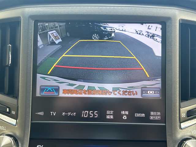 トヨタ クラウン ハイブリッド ロイヤルサルーン 高知県 2013(平25)年 10.9万km ブラック サンルーフ/ベージュレザーシート/純正メーカーナビ/フルセグTV/CD/DVD/Bluetooth/バックカメラ/ETC/純正17インチアルミ/ＬＥＤヘッドライト/パワーシート/シートヒーター/エアーシート/クルーズコントロール/横滑り防止装置/保証書・取説/スペアキー