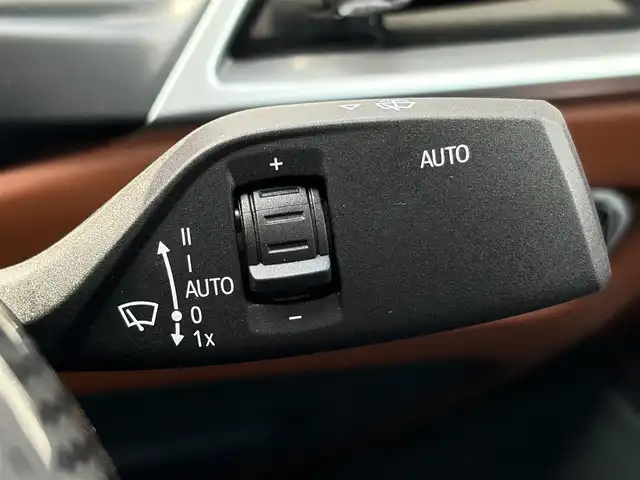 ＢＭＷ ＢＭＷ Ｍ３ コンペティション M xDrive 熊本県 2025(令7)年 0.2万km タンザナイトブルー 革シート/ワンオーナー/純正ナビ/harman/kardon/全方位カメラ/ミラー一体型ETC/前後ドライブレコーダー/レーダークルーズ/パドルシフト/パワートランク/前席パワーシート・右前席シートメモリー/前席シートヒーター・エアーシート/ステアリングヒーター/前後コーナーセンサー/横滑り防止装置/ウィンカーミラー/フロアマット/新車保証書/取扱説明書/スマートスペアキー×1本/カード型キー×1本