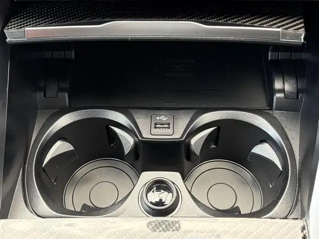 ＢＭＷ ＢＭＷ Ｍ３ コンペティション M xDrive 熊本県 2025(令7)年 0.2万km タンザナイトブルー 革シート/ワンオーナー/純正ナビ/harman/kardon/全方位カメラ/ミラー一体型ETC/前後ドライブレコーダー/レーダークルーズ/パドルシフト/パワートランク/前席パワーシート・右前席シートメモリー/前席シートヒーター・エアーシート/ステアリングヒーター/前後コーナーセンサー/横滑り防止装置/ウィンカーミラー/フロアマット/新車保証書/取扱説明書/スマートスペアキー×1本/カード型キー×1本