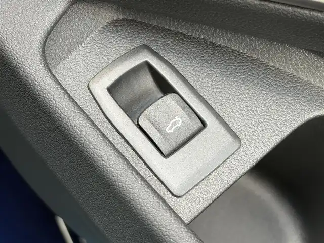 ＢＭＷ ＢＭＷ Ｍ３ コンペティション M xDrive 熊本県 2025(令7)年 0.2万km タンザナイトブルー 革シート/ワンオーナー/純正ナビ/harman/kardon/全方位カメラ/ミラー一体型ETC/前後ドライブレコーダー/レーダークルーズ/パドルシフト/パワートランク/前席パワーシート・右前席シートメモリー/前席シートヒーター・エアーシート/ステアリングヒーター/前後コーナーセンサー/横滑り防止装置/ウィンカーミラー/フロアマット/新車保証書/取扱説明書/スマートスペアキー×1本/カード型キー×1本