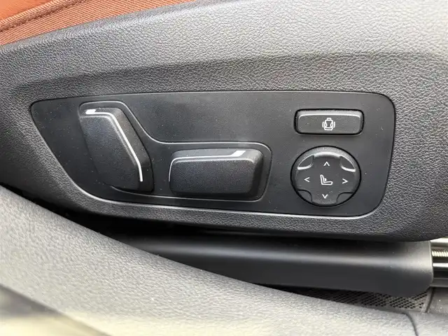 ＢＭＷ ＢＭＷ Ｍ３ コンペティション M xDrive 熊本県 2025(令7)年 0.2万km タンザナイトブルー 革シート/ワンオーナー/純正ナビ/harman/kardon/全方位カメラ/ミラー一体型ETC/前後ドライブレコーダー/レーダークルーズ/パドルシフト/パワートランク/前席パワーシート・右前席シートメモリー/前席シートヒーター・エアーシート/ステアリングヒーター/前後コーナーセンサー/横滑り防止装置/ウィンカーミラー/フロアマット/新車保証書/取扱説明書/スマートスペアキー×1本/カード型キー×1本