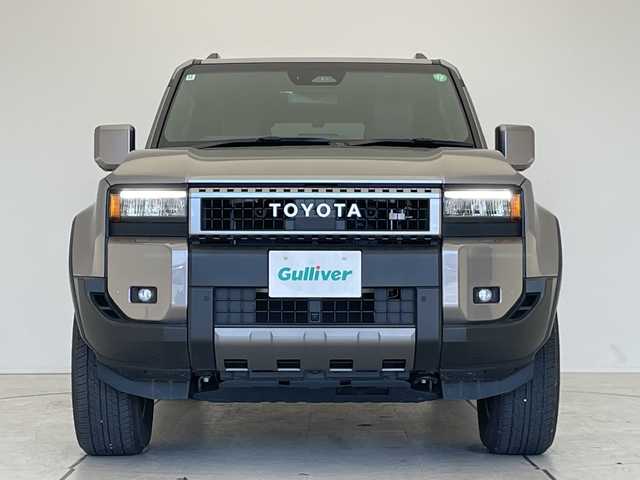 トヨタ ランドクルーザー ２５０ VX 愛知県 2024(令6)年 1万km アバンギャルドブロンズメタリック 純正12.3型ディスプレイオーディオナビ/全方位カメラ/サンルーフ/レーダークルーズコントロール/シートヒーター/エアシート/電動リアゲート/パワーシート/コーナーセンサー/純正アルミホイール/ルーフレール/ETC2.0/ブラインドスポットモニター/４WD/三眼LEDヘッドライト/ステアリングヒーター/インテリジェントミラー/リアオートエアコン/オートマチックハイビーム/衝突軽減システム/フルセグ/ヒッチメンバー/ステアリングスイッチ/スマートキー/プッシュスタート