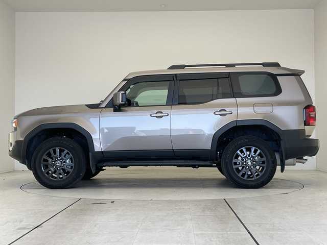 トヨタ ランドクルーザー ２５０ VX 愛知県 2024(令6)年 1万km アバンギャルドブロンズメタリック 純正12.3型ディスプレイオーディオナビ/全方位カメラ/サンルーフ/レーダークルーズコントロール/シートヒーター/エアシート/電動リアゲート/パワーシート/コーナーセンサー/純正アルミホイール/ルーフレール/ETC2.0/ブラインドスポットモニター/４WD/三眼LEDヘッドライト/ステアリングヒーター/インテリジェントミラー/リアオートエアコン/オートマチックハイビーム/衝突軽減システム/フルセグ/ヒッチメンバー/ステアリングスイッチ/スマートキー/プッシュスタート