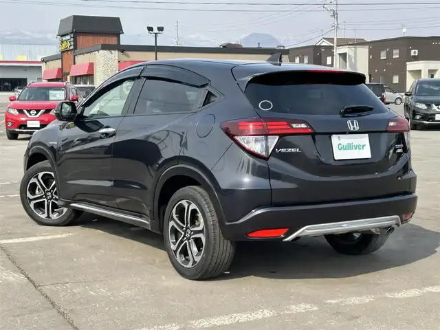 ホンダ ヴェゼル ハイブリッド Z ホンダセンシング 道南・函館 2017(平29)年 6.2万km ルーセブラックメタリック /純正ナビ//フルセグTV//バックカメラ//ドライブレコーダー//ETC//衝突被害軽減システム//レーダークルーズコントロール//レーンキープアシスト//ワイパーデアイサー//前席シートヒーター//電子パーキングブレーキ//LEDヘッドライト//オートライト//スマートキー//エンジンプッシュスタート