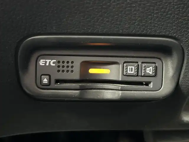 ホンダ ヴェゼル ハイブリッド Z ホンダセンシング 道南・函館 2017(平29)年 6.2万km ルーセブラックメタリック /純正ナビ//フルセグTV//バックカメラ//ドライブレコーダー//ETC//衝突被害軽減システム//レーダークルーズコントロール//レーンキープアシスト//ワイパーデアイサー//前席シートヒーター//電子パーキングブレーキ//LEDヘッドライト//オートライト//スマートキー//エンジンプッシュスタート