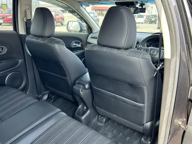 ホンダ ヴェゼル ハイブリッド Z ホンダセンシング 道南・函館 2017(平29)年 6.2万km ルーセブラックメタリック /純正ナビ//フルセグTV//バックカメラ//ドライブレコーダー//ETC//衝突被害軽減システム//レーダークルーズコントロール//レーンキープアシスト//ワイパーデアイサー//前席シートヒーター//電子パーキングブレーキ//LEDヘッドライト//オートライト//スマートキー//エンジンプッシュスタート