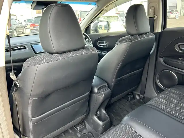 ホンダ ヴェゼル ハイブリッド Z ホンダセンシング 道南・函館 2017(平29)年 6.2万km ルーセブラックメタリック /純正ナビ//フルセグTV//バックカメラ//ドライブレコーダー//ETC//衝突被害軽減システム//レーダークルーズコントロール//レーンキープアシスト//ワイパーデアイサー//前席シートヒーター//電子パーキングブレーキ//LEDヘッドライト//オートライト//スマートキー//エンジンプッシュスタート