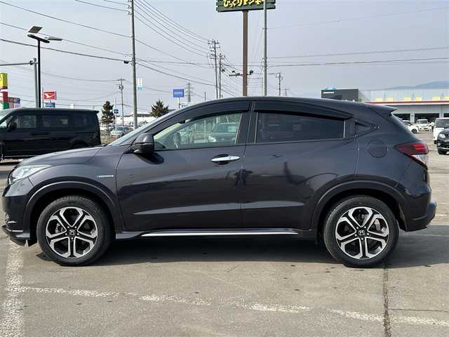 ホンダ ヴェゼル ハイブリッド Z ホンダセンシング 道南・函館 2017(平29)年 6.2万km ルーセブラックメタリック /純正ナビ//フルセグTV//バックカメラ//ドライブレコーダー//ETC//衝突被害軽減システム//レーダークルーズコントロール//レーンキープアシスト//ワイパーデアイサー//前席シートヒーター//電子パーキングブレーキ//LEDヘッドライト//オートライト//スマートキー//エンジンプッシュスタート