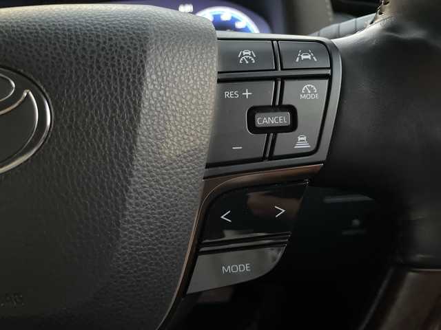 トヨタ アルファード Z 茨城県 2024(令6)年 2.7万km プラチナホワイトパールマイカ トヨタセーフティセンス/フリップダウンモニター/オットマン/100V電源/ワイヤレス充電/エンジンスターター/デジタルインナーミラー/純正ディスプレイオーディオ/　　ラジオ　TV　BT　USB/全方位カメラ/両側パワースライドドア/電動リアゲート/レーダークルーズコントロール/LEDオートヘッドライト/パワーシート/シートメモリ/シートヒーター/エアシート/ステアリングヒーター/前後ドラレコ/ETC2.0