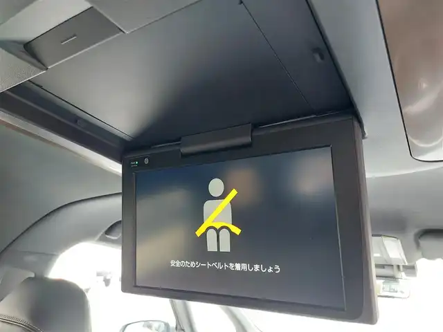 トヨタ アルファード Z 茨城県 2024(令6)年 2.7万km プラチナホワイトパールマイカ トヨタセーフティセンス/フリップダウンモニター/オットマン/100V電源/ワイヤレス充電/エンジンスターター/デジタルインナーミラー/純正ディスプレイオーディオ/　　ラジオ　TV　BT　USB/全方位カメラ/両側パワースライドドア/電動リアゲート/レーダークルーズコントロール/LEDオートヘッドライト/パワーシート/シートメモリ/シートヒーター/エアシート/ステアリングヒーター/前後ドラレコ/ETC2.0