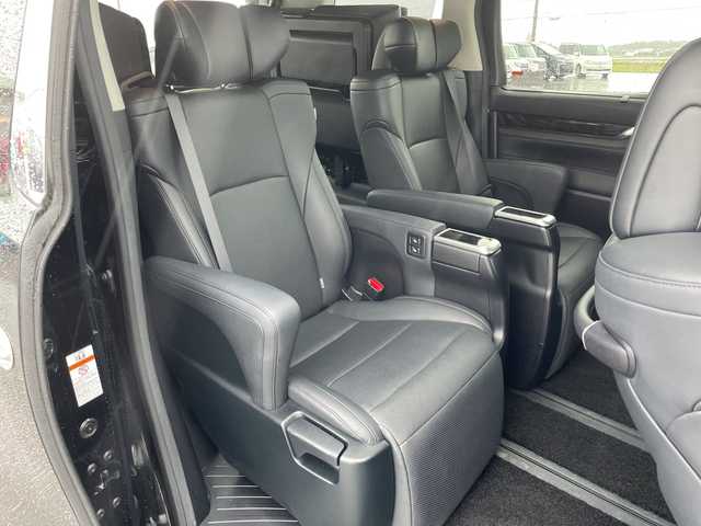 トヨタ アルファード S Cパッケージ 滋賀県 2021(令3)年 5.2万km ブラック モデリスタエアロ/純正9型ディスプレイ/・Bluetooth/フルセグ/バックカメラ/ツインムーンルーフ/革巻きステアリング/ステアリングヒーター/レーダークルーズコントロール/レザーシート/シートベンチレーション/シートヒーター/パワーシート/デジタルインナーミラー/パワーバックドア/ブレーキホールド/オートリトラミラー/LEDオートライト/フォグライト/AC１００V/トヨタセーフティセンス/・レーントレーシングアシスト/・クリアランスソナー/・プリクラッシュセーフティ/・パーキングサポートブレーキ/・ブラインドスポットモニター/・ロードサインアシスト/スマートキー