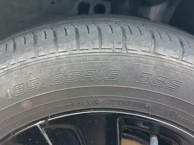ホンダ フリード ハイブリット G 東京都 2023(令5)年 3.8万km プラチナホワイトパール ワンオーナー/ホンダセンシング/衝突軽減ブレーキ/レーダークルーズコントロール/コーナーセンサー/横滑り防止装置/レーンアシスト/純正ナビ （VXM－２３４VFi）/フルセグTV/Bluetooth/バックカメラ/ETC/デジタルインナーミラー型ドラレコ/プッシュスタート/ステアリングスイッチ/両側パワースライドドア/シートヒーター/ウォークスルー/LEDヘッドライト/純正アルミホイール/スマートキー