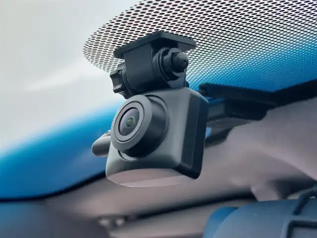 ホンダ フリード ハイブリット G 東京都 2023(令5)年 3.8万km プラチナホワイトパール ワンオーナー/ホンダセンシング/衝突軽減ブレーキ/レーダークルーズコントロール/コーナーセンサー/横滑り防止装置/レーンアシスト/純正ナビ （VXM－２３４VFi）/フルセグTV/Bluetooth/バックカメラ/ETC/デジタルインナーミラー型ドラレコ/プッシュスタート/ステアリングスイッチ/両側パワースライドドア/シートヒーター/ウォークスルー/LEDヘッドライト/純正アルミホイール/スマートキー