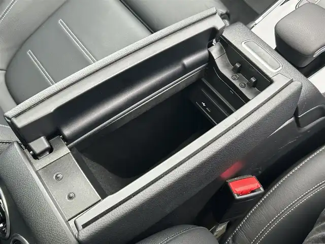 メルセデス・ベンツ Ｍ・ベンツ ＥＱＢ２５０ AMGライン 群馬県 2023(令5)年 1.7万km デジタルホワイト 純正10.25インチワイドディスプレイナビ/（Bluetooth/USB/AM/FM/AppleCarPlay/AndroidAuto/フルセグTV）/サンルーフ/全方位カメラ/ブルメスターサウンドシステム/アクティブレーンキープアシスト/アクティブステアリングアシスト/アダプティブクルーズコントロール/ブラインドスポットモニター/横滑り防止装置/パークトロニック/パドルシフト/電動テールゲート/純正ドラレコ（全方位・前後）/前席シートヒーター/電子パーキングブレーキ/LEDヘッドライト/ヘッドアップディスプレイ/SPORT/COMFORT モード/純正ETC2.0/純正フロアマット/純正20インチアルミホイール/レザーシート/保証書/取扱説明書/スペアキー1本/社外充電ケーブル（JOY ALL）車載