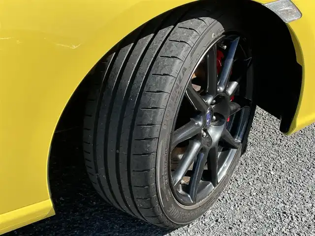 スバル ＢＲＺ イエローエディション 千葉県 2016(平28)年 2.4万km 黄 100台限定車/機関系オリジナル/純正ブレンボ/純正17インチAW/ZF製ザックスダンパー/専用ハーフレザーシート/LEDヘッドライト/LEDフォグライト/LEDアクセサリーライナー/チャールサイトイエロー(NAD)
