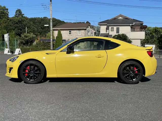 スバル ＢＲＺ イエローエディション 千葉県 2016(平28)年 2.4万km 黄 100台限定車/機関系オリジナル/純正ブレンボ/純正17インチAW/ZF製ザックスダンパー/専用ハーフレザーシート/LEDヘッドライト/LEDフォグライト/LEDアクセサリーライナー/チャールサイトイエロー(NAD)