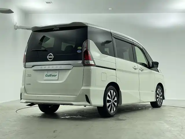 日産 セレナ ハイウェイスターVセレクションⅡ 福井県 2019(令1)年 4.5万km ブリリアントホワイトパール 純正9インチSDナビ【MM518D-L】/CD/DVD/Blu-ray/フルセグTV/Bluetooth/AM/FM/アラウンドビューモニター/セーフティパックB/両側ハンズフリーオートスライドドア/パーキングアシスト/純正ドライブレコーダー（ナビ連動）/革巻きステアリング/ステアリングリモコン/ステアリングチルド機構/プッシュスタート/スマートキー（スペア１本あり）/ETC/電動パーキングブレーキ/オートライト /LEDヘッドライト/フォグランプ/革調シートカバー