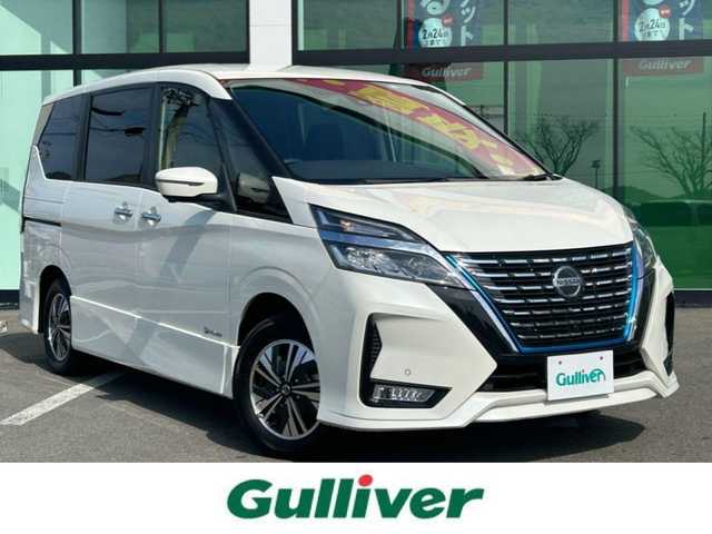 日産 セレナ e－パワー ハイウェイスター V 和歌山県 2022(令4)年 6.5万km ブリリアントホワイトパール 純正9インチナビ/アラウンドビューモニター/純正フリップダウンモニター/Bluetooth/フルセグTV/スマートルームミラー/プロパイロット/両側パワースライドドア/エマージェンシーブレーキ/横滑り防止装置/ブラインドスポットモニター/ステアリングスイッチ/LEDライト/フォグランプ/ＥＴＣ/プッシュスタート/ＵＳＢ端子/フロアマット/純正15インチアルミホイール