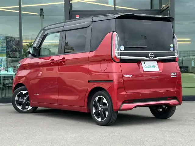 日産 ルークス ハイウェイスター X 東京都 2020(令2)年 4.3万km スパークリングレッド/ブラック エマージェンシーブレーキ/踏み間違い衝突防止アシスト/車線逸脱警報/コーナーセンサー/アラウンドビューモニター/プッシュスタート/アイドリングストップ/純正ナビ MM319D-L/フルセグTV/ETC/ドライブレコーダー DJ4-D/片側パワースライドドア/パーソナルテーブル/後席ロールサンシェード/リアシーリングファン/LEDヘッドライト/オートライト/ドアバイザー/14インチ純正アルミホイール