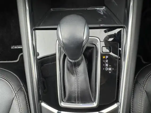 マツダ ＣＸ－５ XD Lパッケージ 愛知県 2022(令4)年 4.6万km パール サンルーフ/純正ナビ　/（フルセグ／Bluetooth）　/ＢＯＳＥプレミアムサウンドシステム　/レーダークルーズコントロール　/全方位モニター　/衝突軽減システム　/コーナーセンサー　/ブラインドスポットモニター　/レーンキープアシスト　/電動リアゲート　/前席パワーシート　/運転席メモリーシート　/前席シートヒーター　/携帯置くだけ充電/ドライブレコーダー/ETC/純正AW