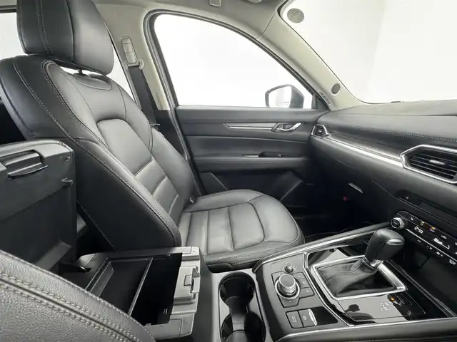 マツダ ＣＸ－５ XD Lパッケージ 愛知県 2022(令4)年 4.6万km パール サンルーフ/純正ナビ　/（フルセグ／Bluetooth）　/ＢＯＳＥプレミアムサウンドシステム　/レーダークルーズコントロール　/全方位モニター　/衝突軽減システム　/コーナーセンサー　/ブラインドスポットモニター　/レーンキープアシスト　/電動リアゲート　/前席パワーシート　/運転席メモリーシート　/前席シートヒーター　/携帯置くだけ充電/ドライブレコーダー/ETC/純正AW
