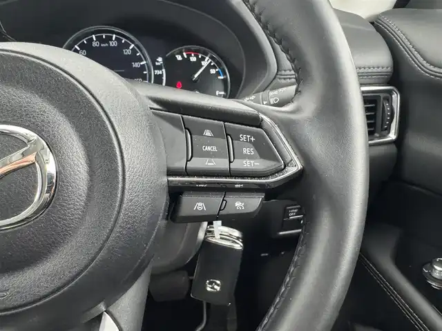 マツダ ＣＸ－５ XD Lパッケージ 愛知県 2022(令4)年 4.6万km パール サンルーフ/純正ナビ　/（フルセグ／Bluetooth）　/ＢＯＳＥプレミアムサウンドシステム　/レーダークルーズコントロール　/全方位モニター　/衝突軽減システム　/コーナーセンサー　/ブラインドスポットモニター　/レーンキープアシスト　/電動リアゲート　/前席パワーシート　/運転席メモリーシート　/前席シートヒーター　/携帯置くだけ充電/ドライブレコーダー/ETC/純正AW