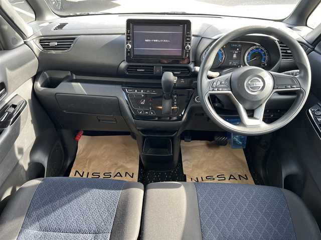日産 ルークス ハイウェイスター X 富山県 2020(令2)年 9.5万km ブラック 〇純正9インチナビ/〇フルセグTV/〇バックカメラ/〇アラウンドビューモニター/〇パワースライドドア（片側）/〇ドライブレコーダー/〇先進安全装備/〇エマージェンシーブレーキ/〇足踏式パーキングブレーキ/〇SOSコール/〇LEDヘッドランプ/〇オートライト/〇フォグランプ/〇純正14インチアルミ/〇オートエアコン/〇シートヒーター/〇インテリジェントキー/〇禁煙車
