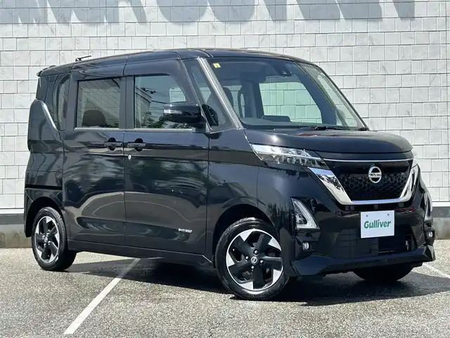 日産 ルークス ハイウェイスター X 富山県 2020(令2)年 9.5万km ブラック 〇純正9インチナビ/〇フルセグTV/〇バックカメラ/〇アラウンドビューモニター/〇パワースライドドア（片側）/〇ドライブレコーダー/〇先進安全装備/〇エマージェンシーブレーキ/〇足踏式パーキングブレーキ/〇SOSコール/〇LEDヘッドランプ/〇オートライト/〇フォグランプ/〇純正14インチアルミ/〇オートエアコン/〇シートヒーター/〇インテリジェントキー/〇禁煙車