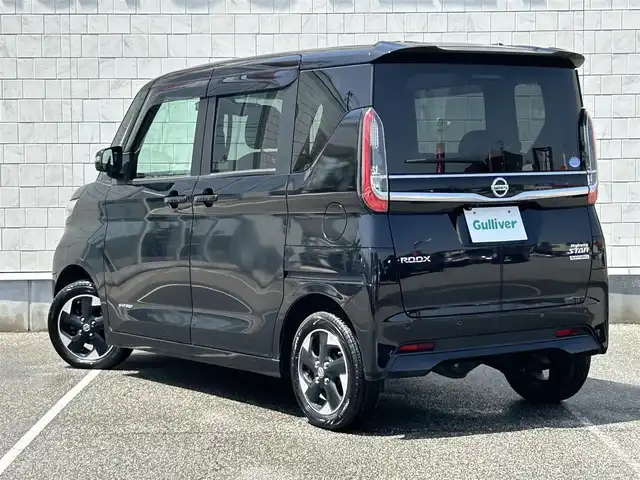 日産 ルークス ハイウェイスター X 富山県 2020(令2)年 9.5万km ブラック 〇純正9インチナビ/〇フルセグTV/〇バックカメラ/〇アラウンドビューモニター/〇パワースライドドア（片側）/〇ドライブレコーダー/〇先進安全装備/〇エマージェンシーブレーキ/〇足踏式パーキングブレーキ/〇SOSコール/〇LEDヘッドランプ/〇オートライト/〇フォグランプ/〇純正14インチアルミ/〇オートエアコン/〇シートヒーター/〇インテリジェントキー/〇禁煙車