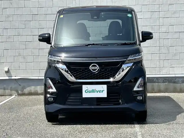 日産 ルークス ハイウェイスター X 富山県 2020(令2)年 9.5万km ブラック 〇純正9インチナビ/〇フルセグTV/〇バックカメラ/〇アラウンドビューモニター/〇パワースライドドア（片側）/〇ドライブレコーダー/〇先進安全装備/〇エマージェンシーブレーキ/〇足踏式パーキングブレーキ/〇SOSコール/〇LEDヘッドランプ/〇オートライト/〇フォグランプ/〇純正14インチアルミ/〇オートエアコン/〇シートヒーター/〇インテリジェントキー/〇禁煙車
