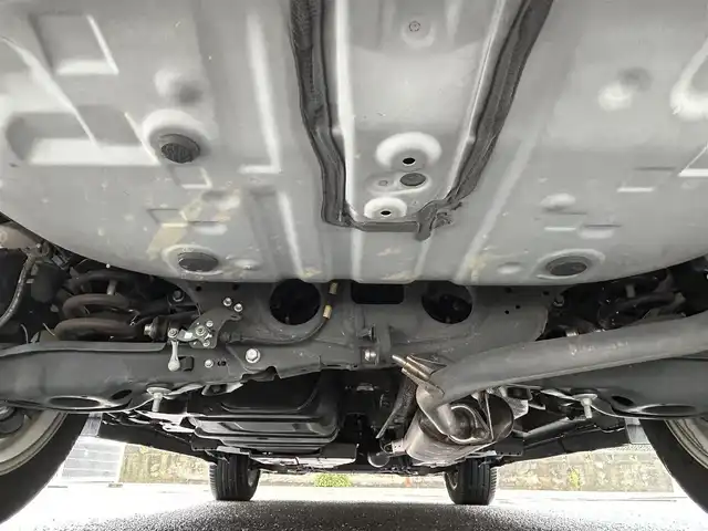 トヨタ ハリアー プレミアム 佐賀県 2018(平30)年 5.3万km ブラック モデリスタエアロ/トヨタセーフティセンス/・プリクラッシュセーフティ/・レーンディパーチャーアラート/・アダプティブハイビームシステム/・レーダークルーズコントロール/クリアランスソナー/アルパインビッグXナビ/・バックカメラ/・フルセグTV/BT/CD/DVD/パワーバックドア/ハーフレザーシート/パワーバックドア/純正18インチAW/LEDヘッドライト/オートライト/フォグランプ/ISOFIX/エアバックW/サイド/カーテン/カードキー×１/スマートキー×2/取扱説明書/保証書