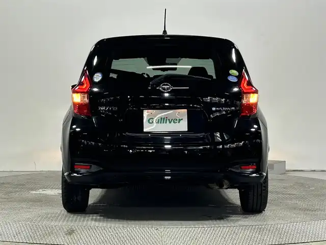 日産 ノート e－パワー X Vセレクション 大阪府 2020(令2)年 3.1万km スーパーブラック 社外SDナビ（フルセグ/DVD/CD/Bluetooth)/アラウンドビューモニター/エマージェンシーブレーキ/純正デジタルインナーミラー/プッシュスタート/ETC/クリアランスソナー/LEDヘッドライト/フォグランプ/社外ドライブレコーダー前後/ステアリングリモコン/TVキャンセラー