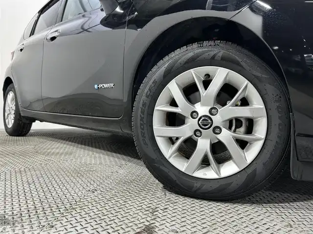 日産 ノート e－パワー X Vセレクション 大阪府 2020(令2)年 3.1万km スーパーブラック 社外SDナビ（フルセグ/DVD/CD/Bluetooth)/アラウンドビューモニター/エマージェンシーブレーキ/純正デジタルインナーミラー/プッシュスタート/ETC/クリアランスソナー/LEDヘッドライト/フォグランプ/社外ドライブレコーダー前後/ステアリングリモコン/TVキャンセラー