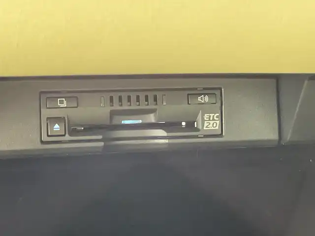 レクサス ＮＸ 300 Iパッケージ 栃木県 2019(令1)年 4.3万km ソニッククォーツ 純正ナビ/（CD/DVD/BT/フルセグTV）/バックカメラ/本革シート/レクサスセーフティシステム+/・衝突軽減システム/・レーンキープアシストシステム/・アダプティブクルーズコントロール/・オートハイビーム/・標識認識機能/コーナーセンサー/ETC2.0/パワーバックドア/パワーシート/シートヒーター/禁煙車/ステアリングヒーター/LEDヘッドライト/スマートキー/純正アルミホイール