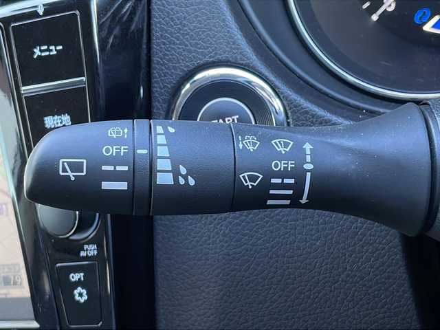 日産 エクストレイル ハイブリッド 20X エクストリーマーX 山口県 2017(平29)年 5.8万km ブリリアントホワイトパール 純正９インチナビ/・フルセグテレビ/・DVD再生機能/・Bluetooth/バックカメラ/パワーバックドア/エマージェンシーブレーキ/ALL　MODE　４×４-i/ヒルディセントコントロール/シートヒーター/LEDヘッドライト/オートライト/コーナーセンサー/ドライブレコーダー/ステアリングスイッチ/純正１８AW/ETC/スマートキー/プッシュスタート/スペアキー有/取扱説明書