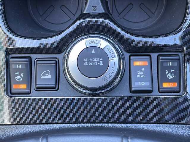 日産 エクストレイル ハイブリッド 20X エクストリーマーX 山口県 2017(平29)年 5.8万km ブリリアントホワイトパール 純正９インチナビ/・フルセグテレビ/・DVD再生機能/・Bluetooth/バックカメラ/パワーバックドア/エマージェンシーブレーキ/ALL　MODE　４×４-i/ヒルディセントコントロール/シートヒーター/LEDヘッドライト/オートライト/コーナーセンサー/ドライブレコーダー/ステアリングスイッチ/純正１８AW/ETC/スマートキー/プッシュスタート/スペアキー有/取扱説明書